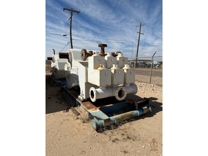 Two Oilwell A1700 Mud Pumps